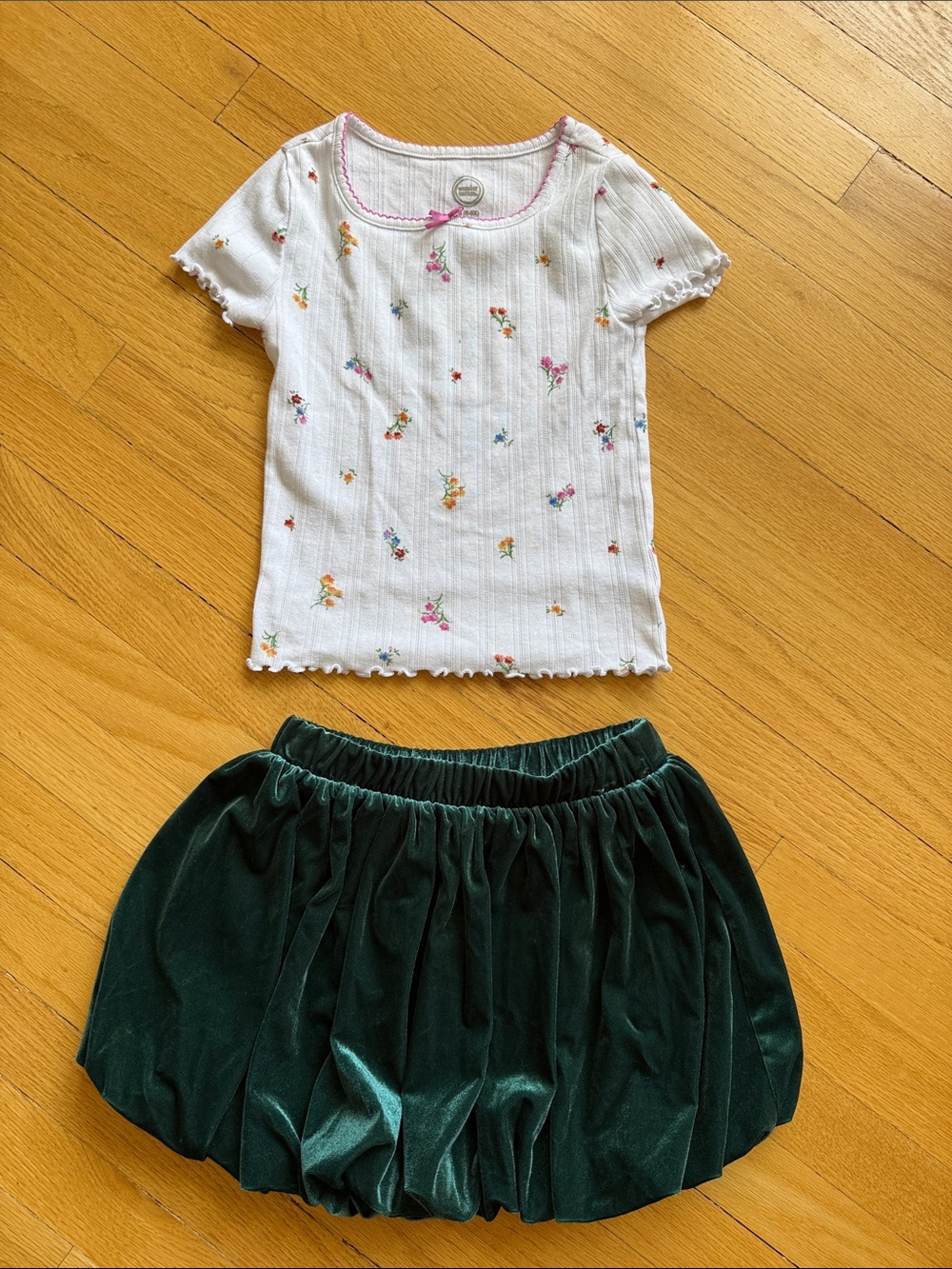 Cat & Jack White Floral Ribbed Top & Dark Green Velvet Bubble Skirt